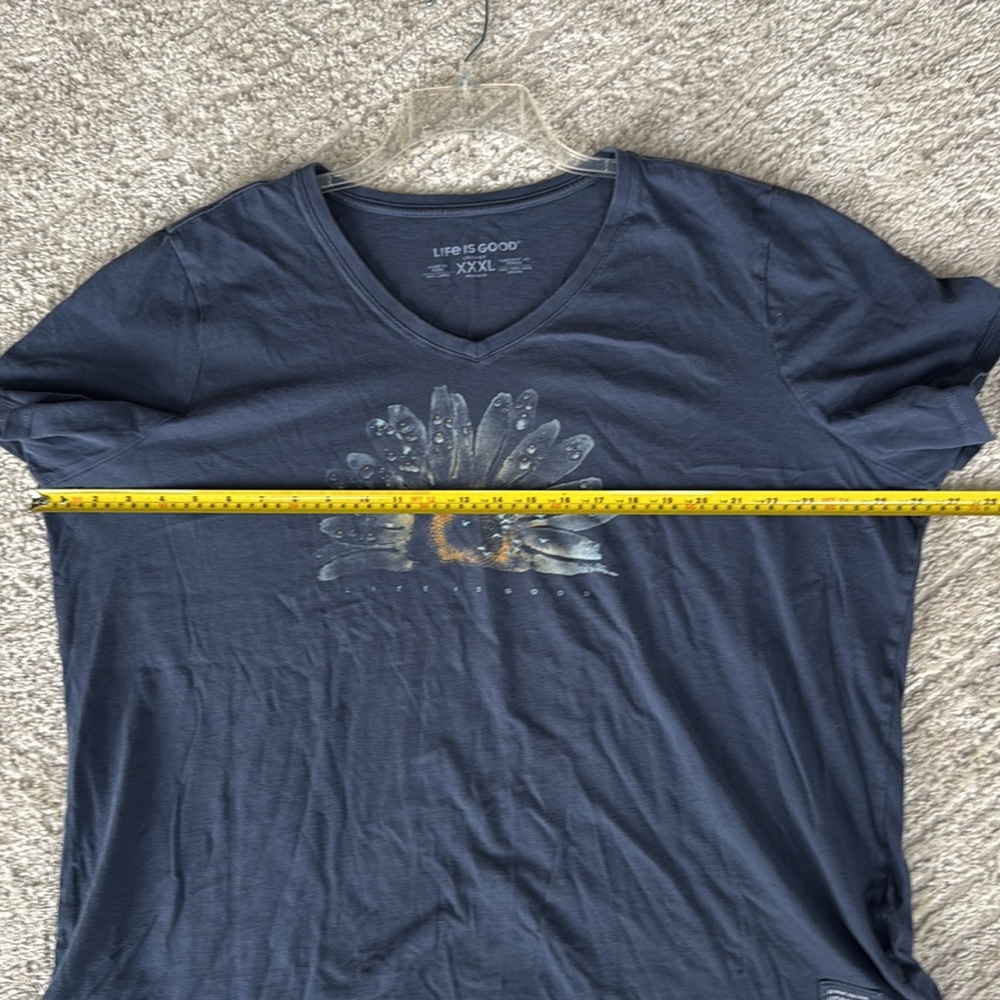 LIFE IS GOOD Women's Marine Blue Daisy Short Sleeve V-Neck- Size XXXL - Picture 10 of 10